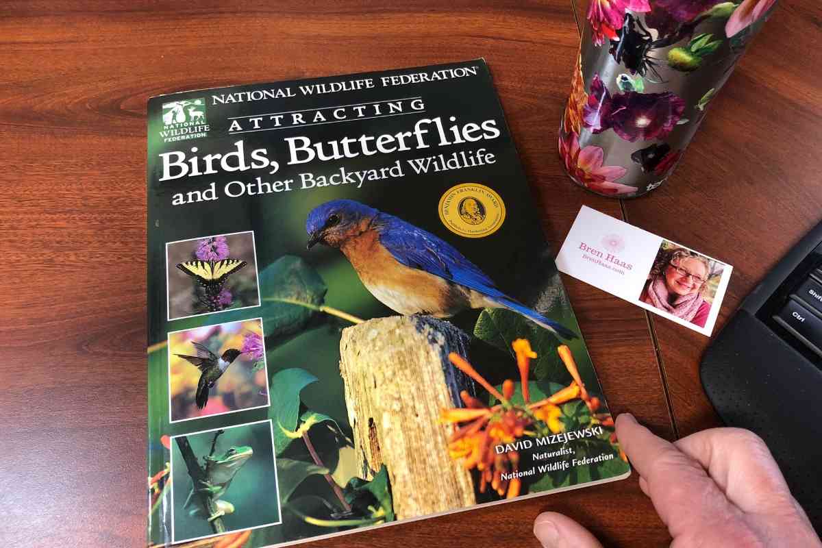 Attracting Birds, Butterflies and Other Backyard Wildlife Book Review
