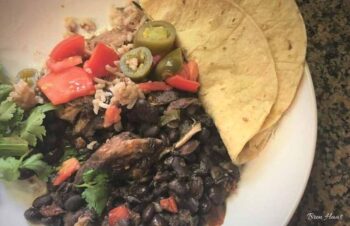 Black Beans, Chicken and Tomato Recipe in 30 Minutes with Pressure Cooker