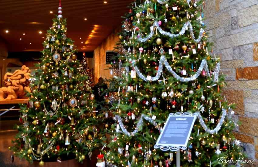 Christmas and Holiday Traditions Around the World at Frederik Meijer Gardens & Sculpture Park