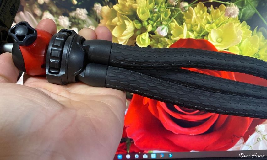The Most Flexible Tripod for v-logging Review